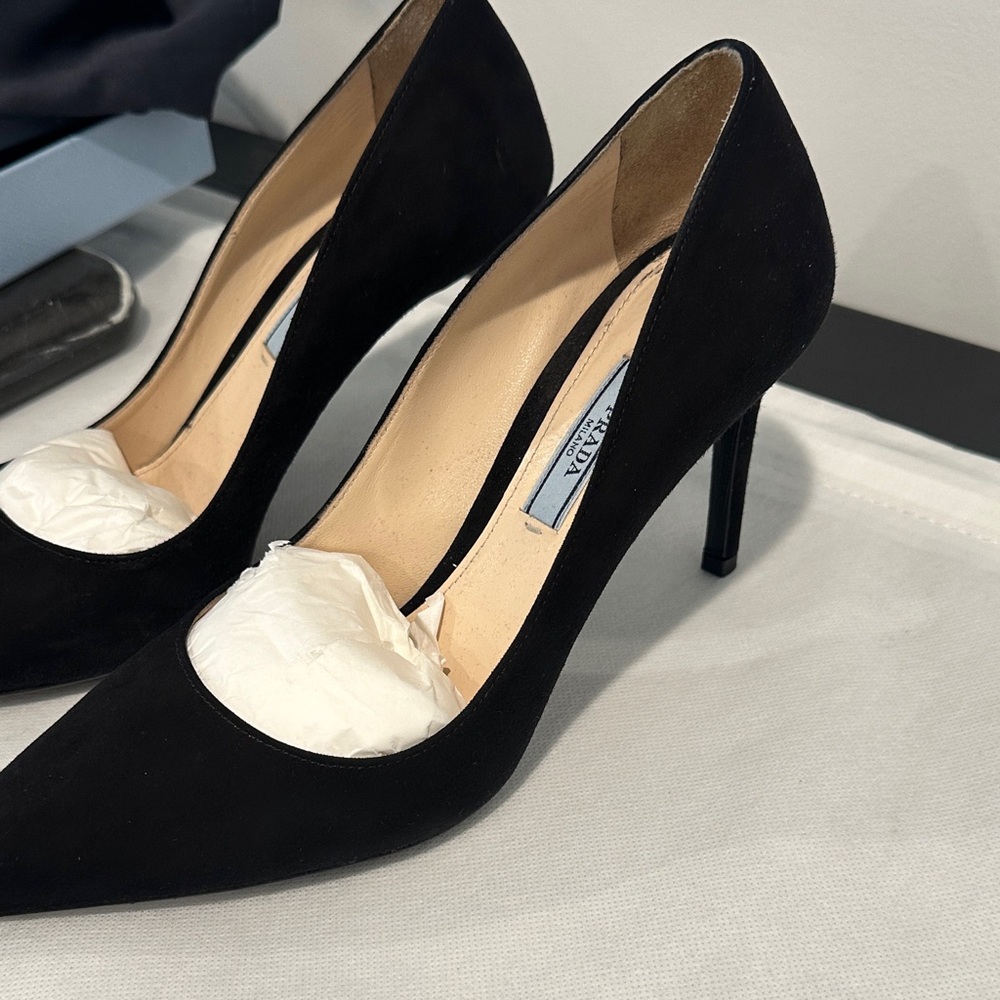 Prada Suede Leather Black Pointed Toe Heels Pump 38 - Picture 5 of 10